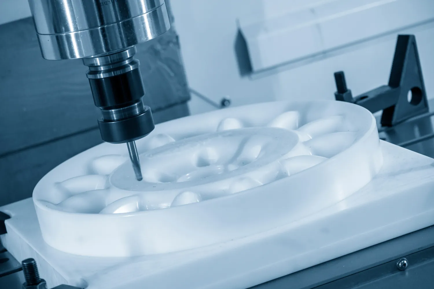 ماشین کاری CNC قطعات پلاستیکی